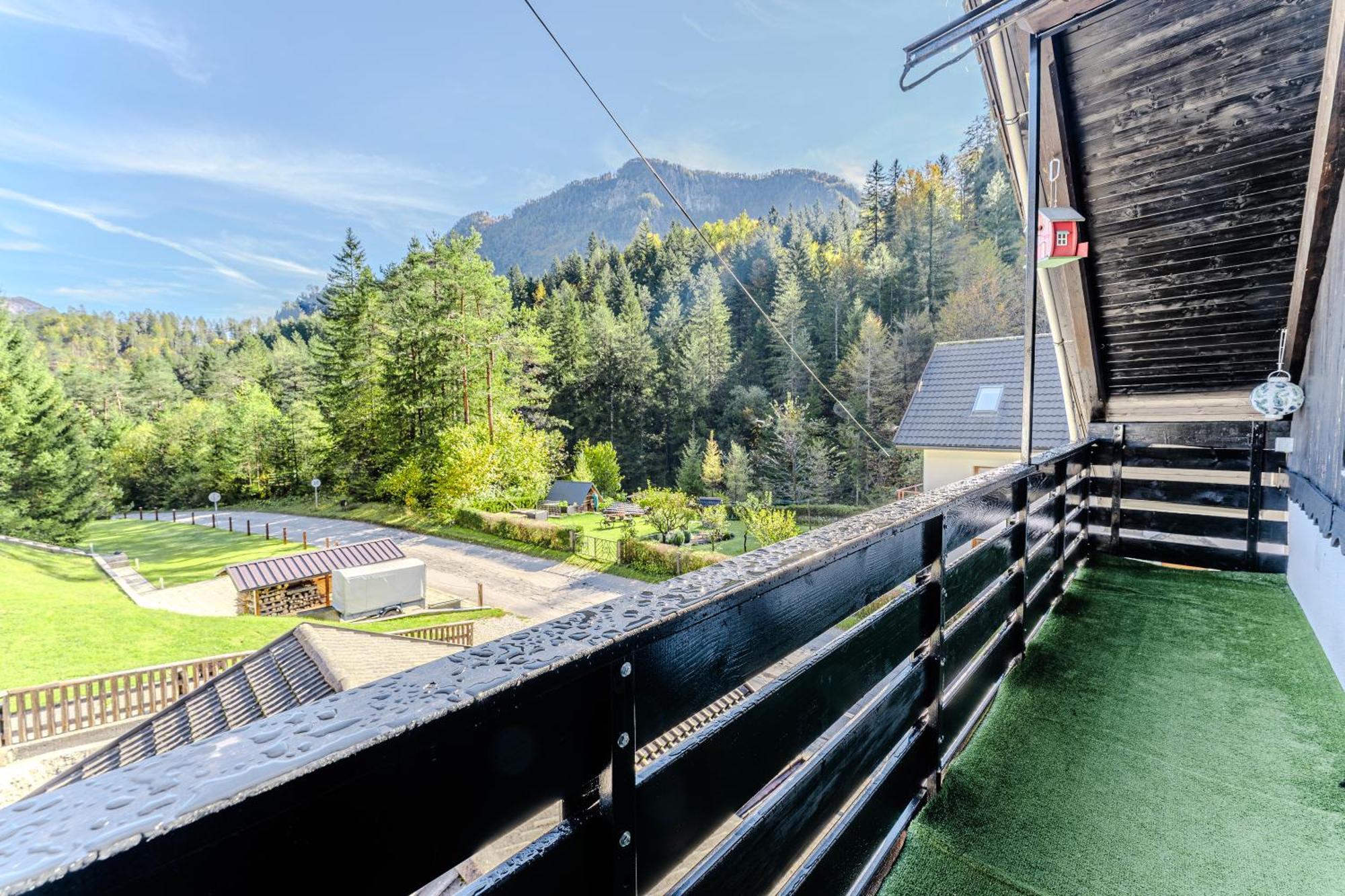 מויסטראנה Idyllic Triglav Forest Retreat - Alps, Trails, Lakes, Falls מראה חיצוני תמונה